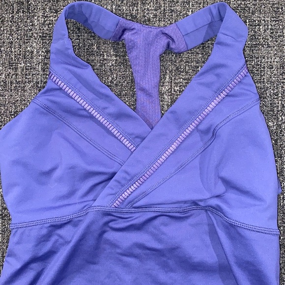 Lululemon tank - Picture 4 of 7